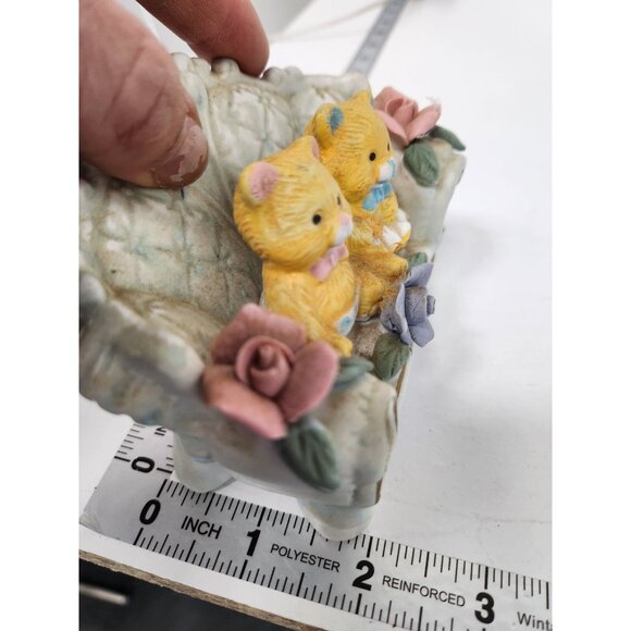 Vintage Bear Couple Sitting On Sofa Collectible Ceramic Figurine Cottagecore - Picture 11 of 12